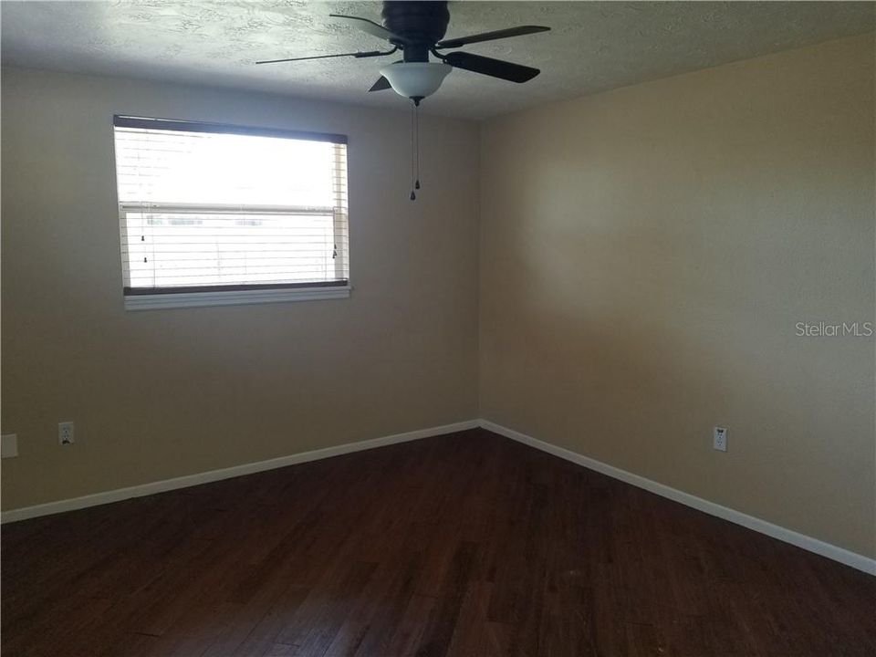 For Rent: $1,695 (3 beds, 2 baths, 1269 Square Feet)