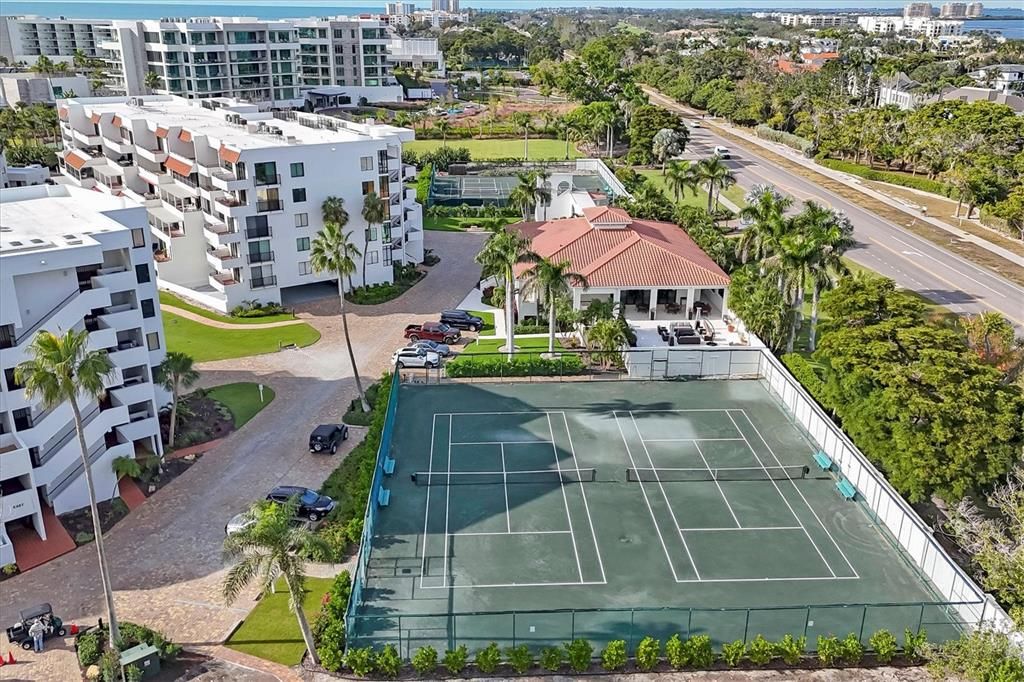 待售: $1,275,000 (3 贝兹, 3 浴室, 1897 平方英尺)