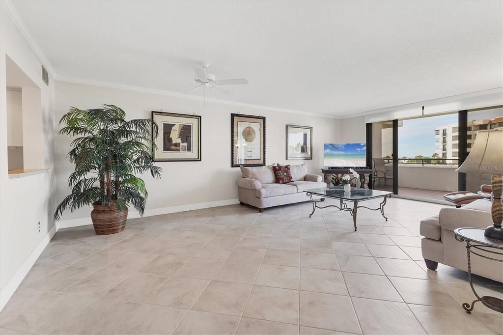 待售: $1,275,000 (3 贝兹, 3 浴室, 1897 平方英尺)