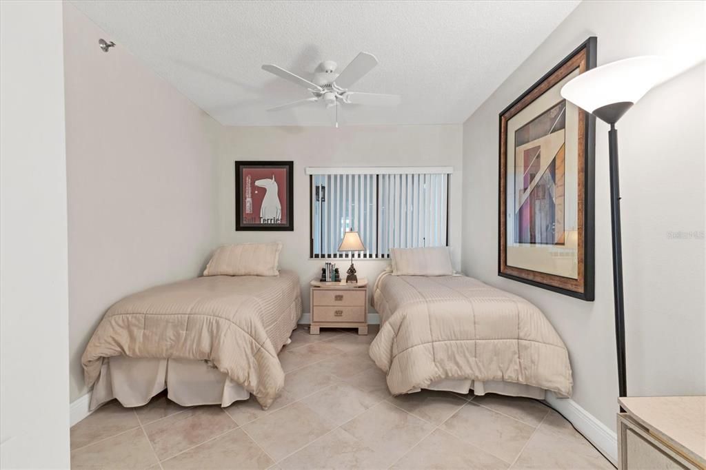 待售: $1,275,000 (3 贝兹, 3 浴室, 1897 平方英尺)