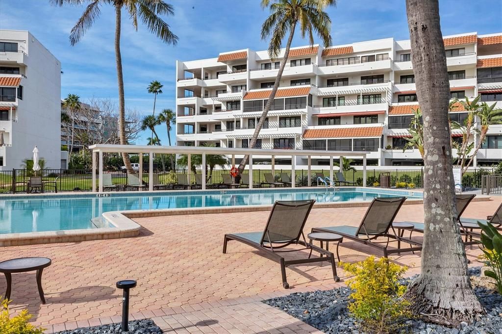 待售: $1,275,000 (3 贝兹, 3 浴室, 1897 平方英尺)