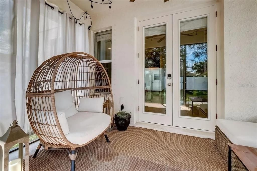 出租: $3,500 (3 贝兹, 2 浴室, 1998 平方英尺)