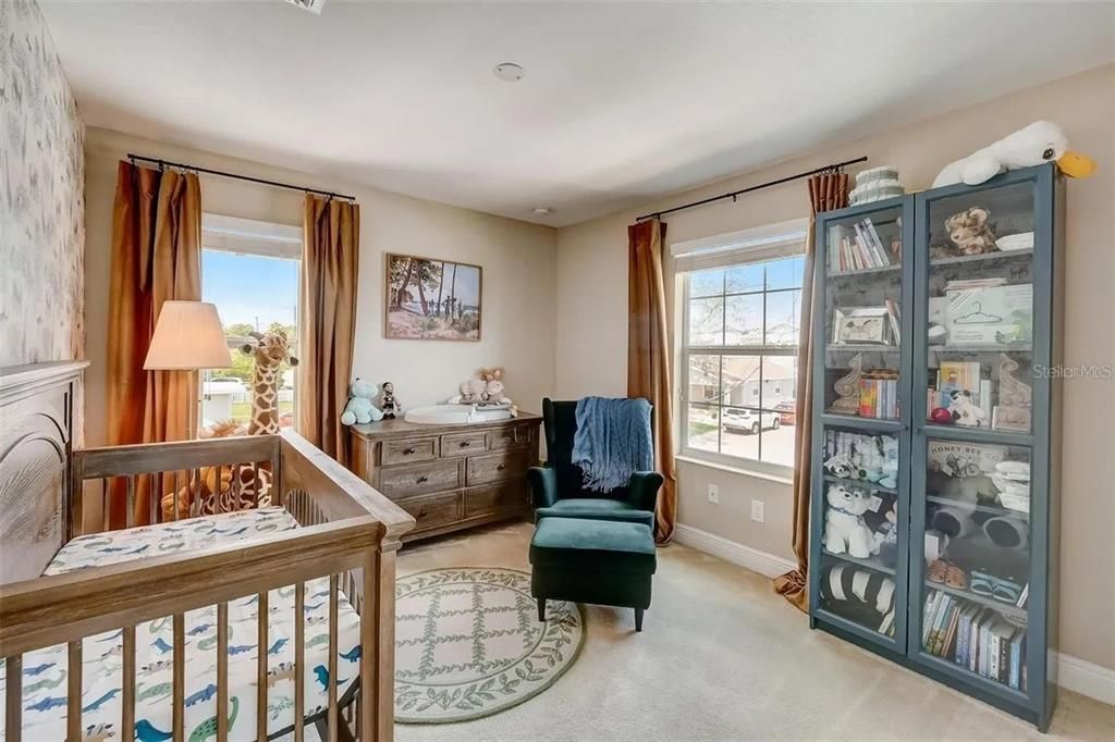 出租: $3,500 (3 贝兹, 2 浴室, 1998 平方英尺)