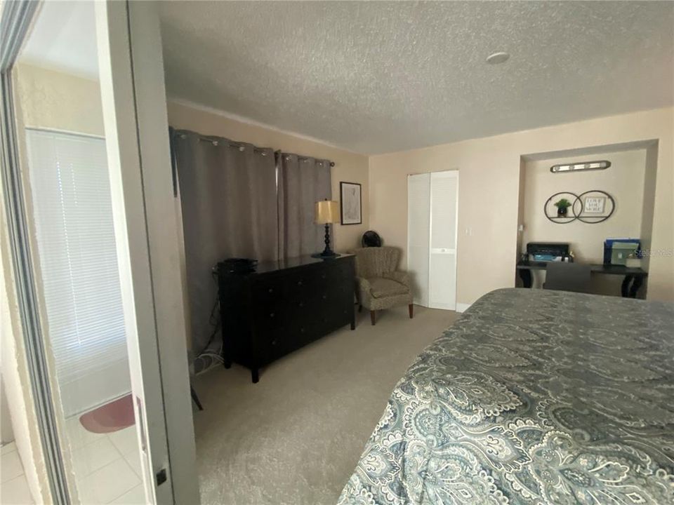 For Rent: $2,395 (2 beds, 2 baths, 1148 Square Feet)