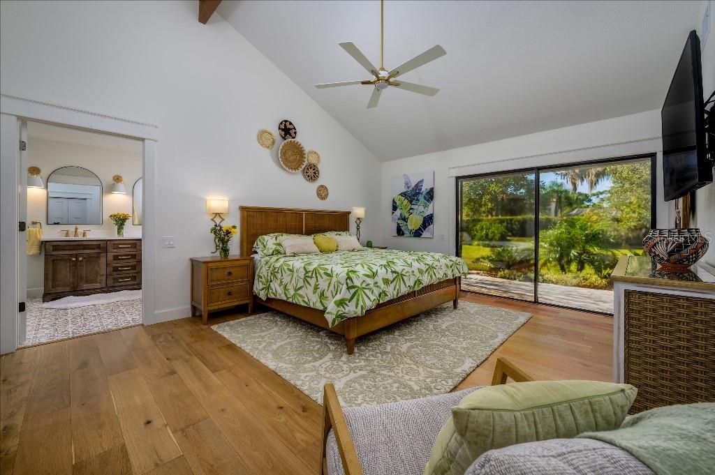 For Sale: $685,000 (3 beds, 3 baths, 2000 Square Feet)