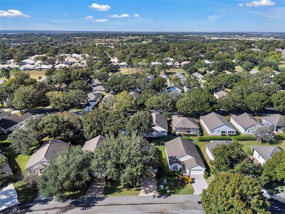 For Sale: $299,000 (2 beds, 2 baths, 1422 Square Feet)