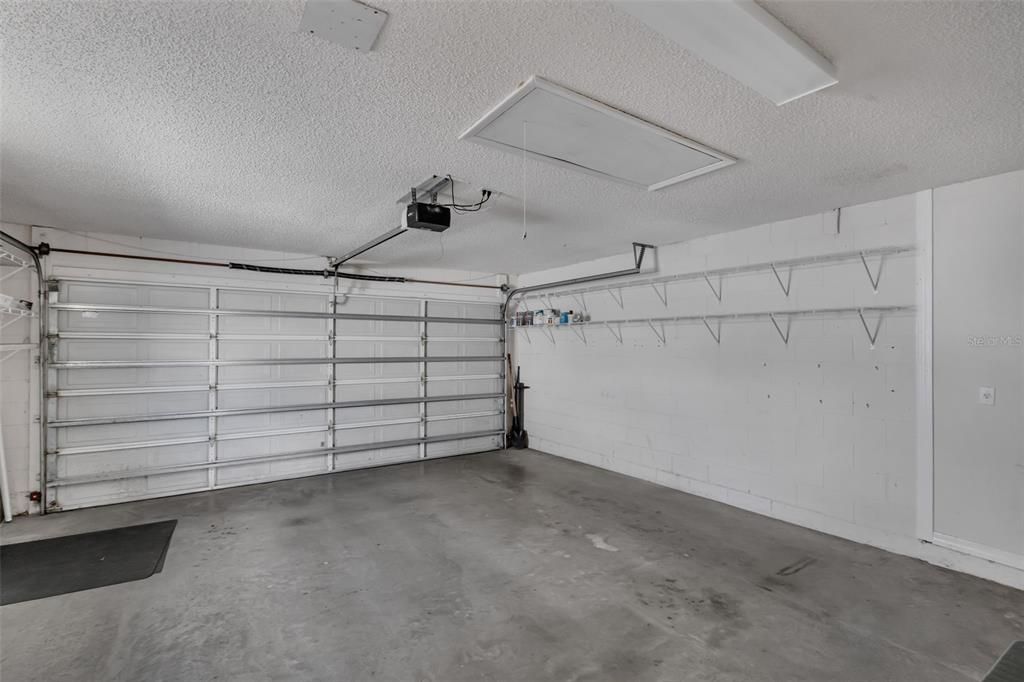 For Sale: $299,000 (2 beds, 2 baths, 1422 Square Feet)