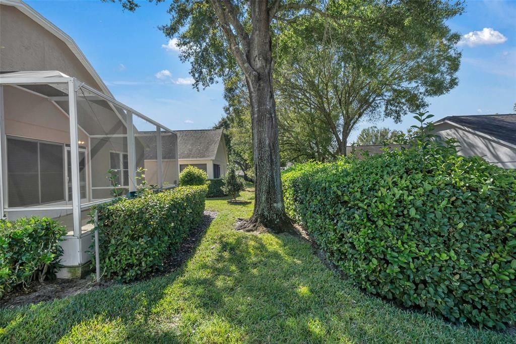 For Sale: $299,000 (2 beds, 2 baths, 1422 Square Feet)