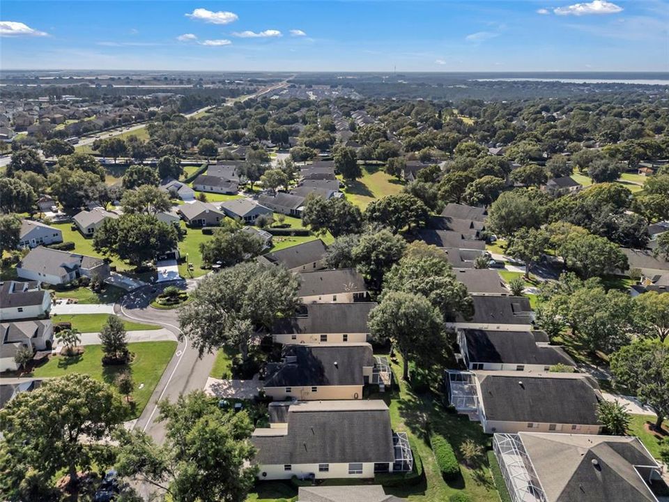 For Sale: $299,000 (2 beds, 2 baths, 1422 Square Feet)