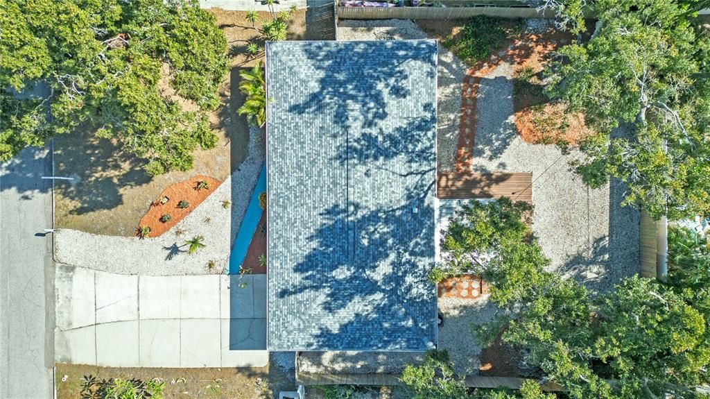 Active With Contract: $324,000 (2 beds, 1 baths, 1056 Square Feet)