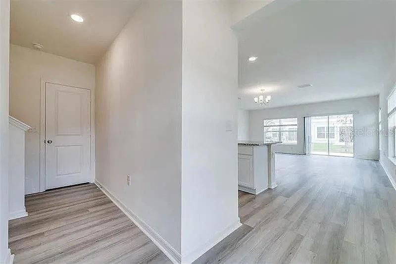 For Rent: $2,290 (3 beds, 2 baths, 1700 Square Feet)