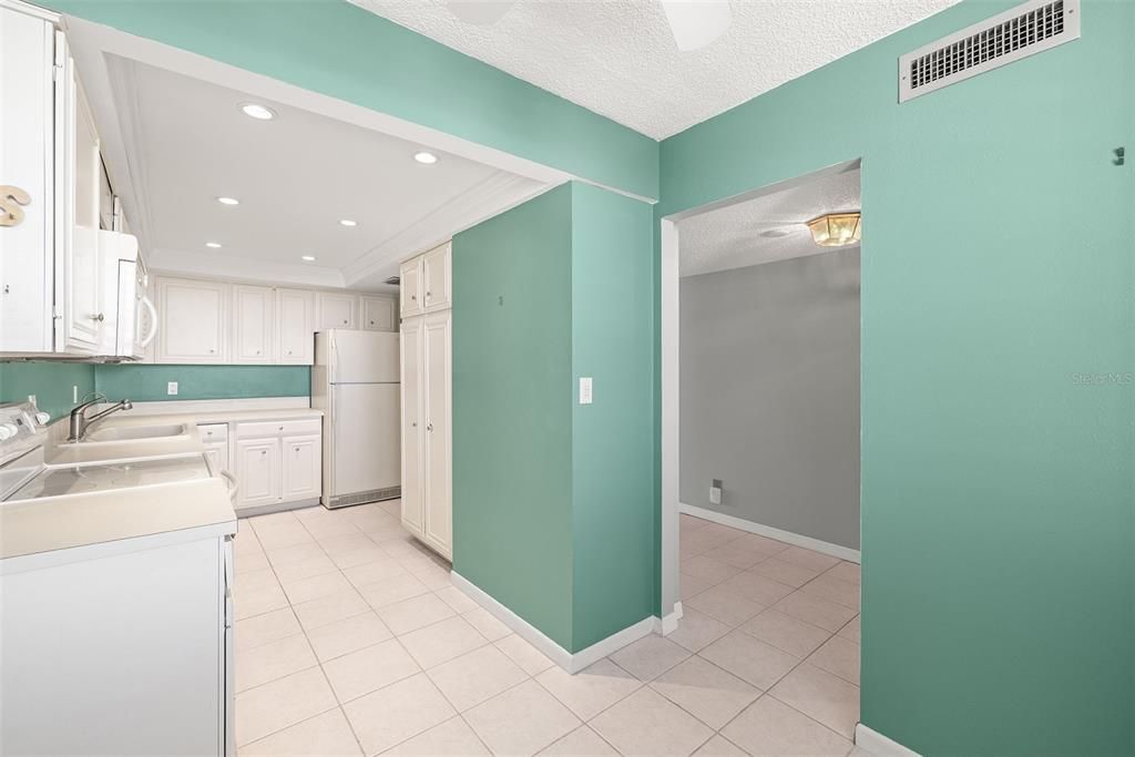 В аренду: $3,200 (2 спален, 2 ванн, 1310 Квадратных фут)