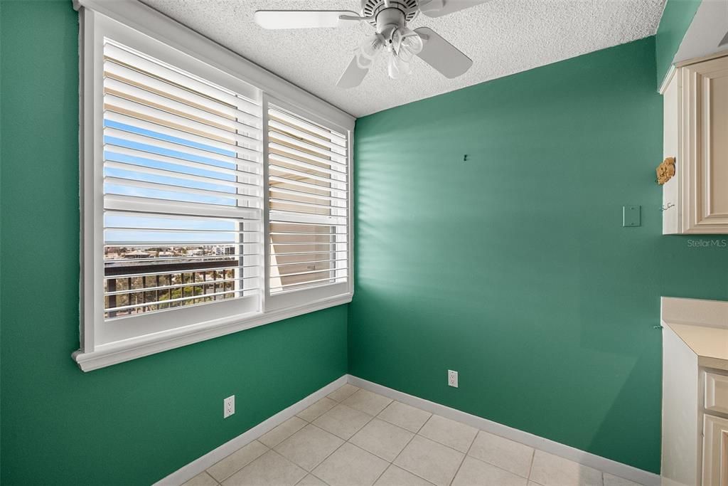 В аренду: $3,200 (2 спален, 2 ванн, 1310 Квадратных фут)