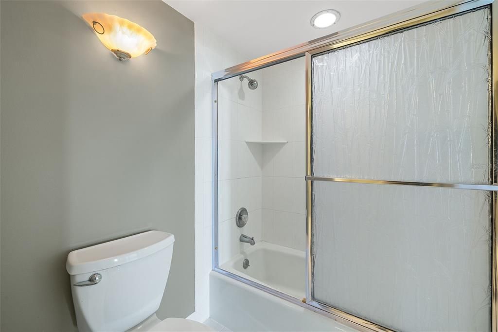 В аренду: $3,200 (2 спален, 2 ванн, 1310 Квадратных фут)