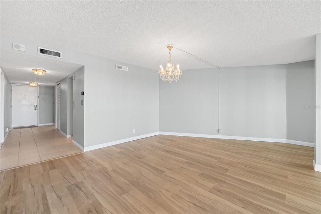 В аренду: $3,200 (2 спален, 2 ванн, 1310 Квадратных фут)