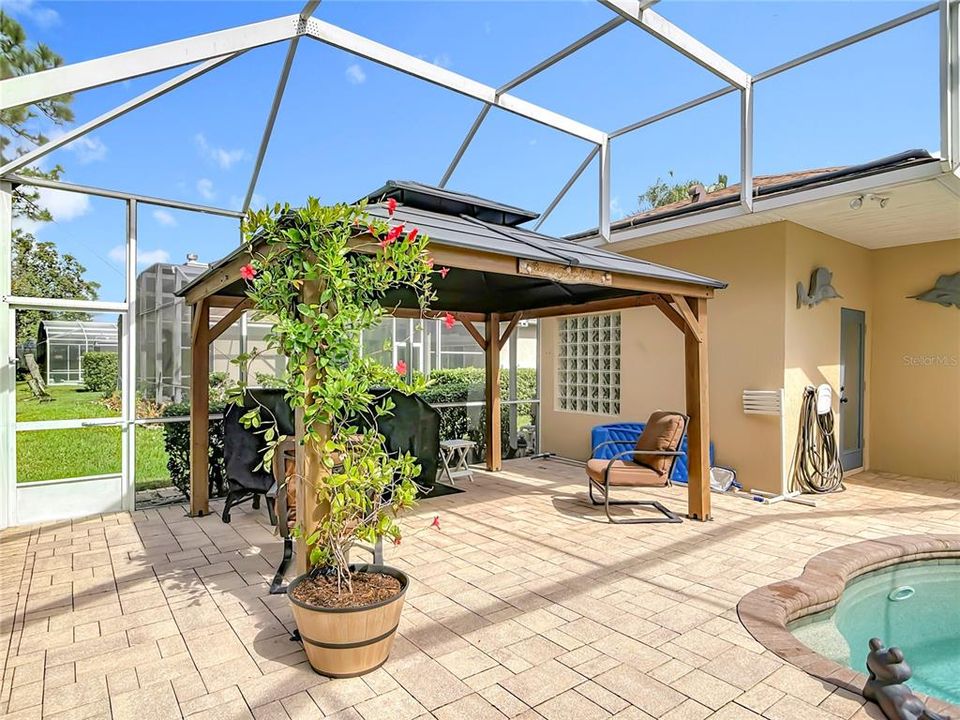 For Sale: $669,900 (3 beds, 2 baths, 2367 Square Feet)