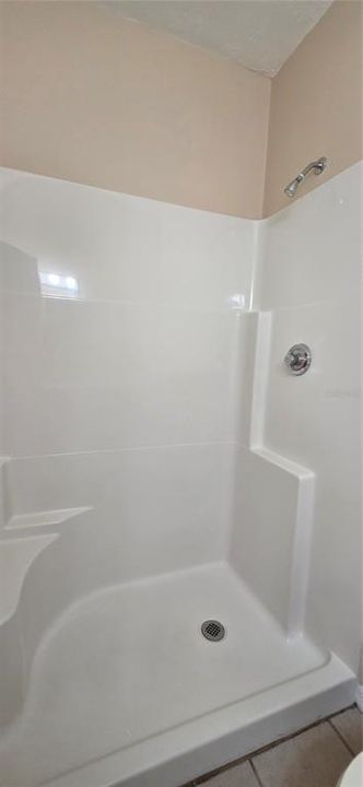 待售: $210,000 (2 贝兹, 2 浴室, 1465 平方英尺)