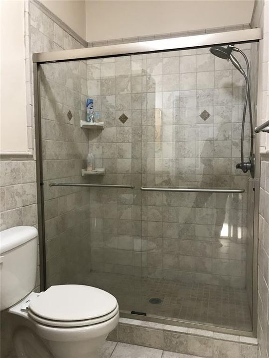 待售: $210,000 (2 贝兹, 2 浴室, 1465 平方英尺)