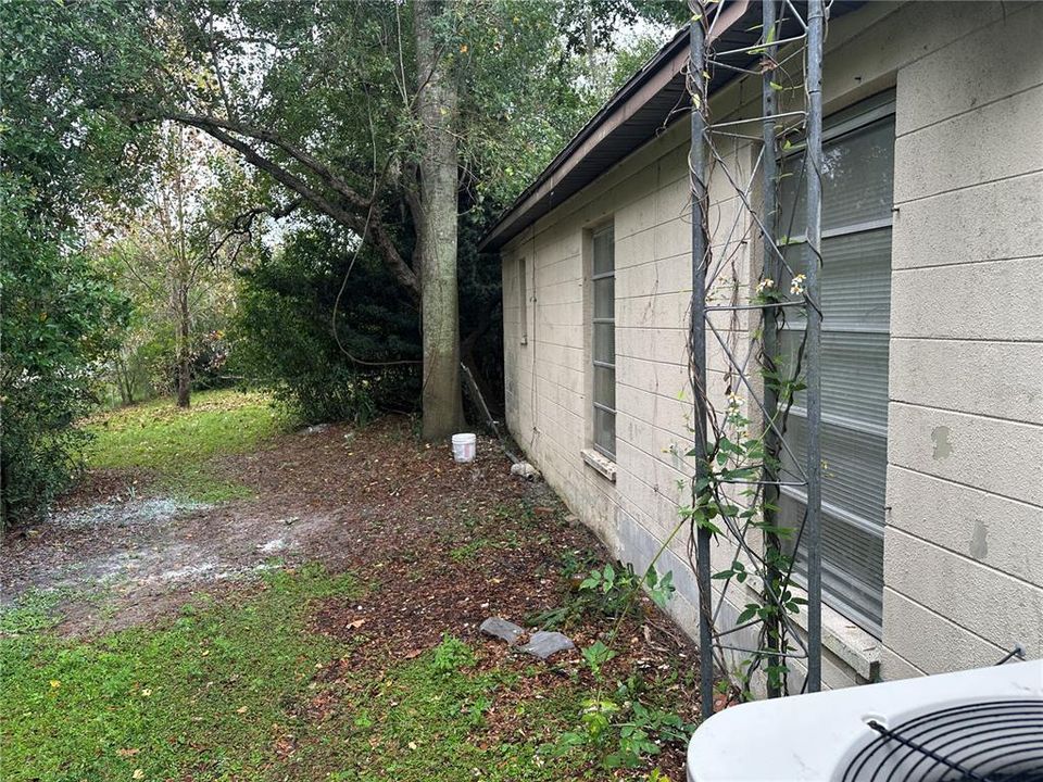 For Rent: $1,699 (4 beds, 2 baths, 1866 Square Feet)