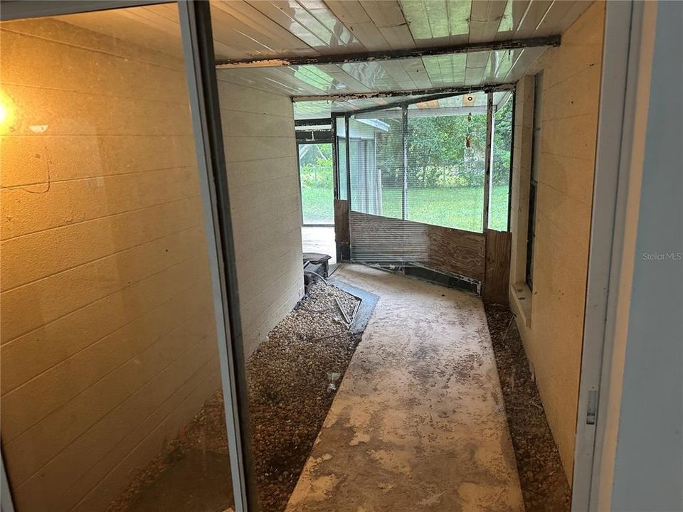 For Rent: $1,699 (4 beds, 2 baths, 1866 Square Feet)