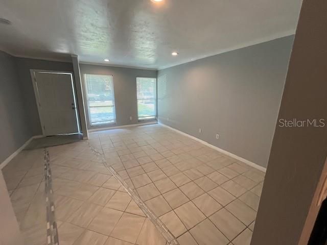 Active With Contract: $1,195 (3 beds, 2 baths, 1200 Square Feet)