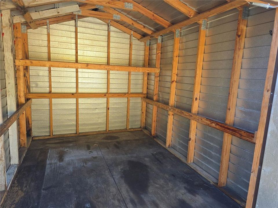 Под контрактом: $450,000 (4 спален, 2 ванн, 1525 Квадратных фут)