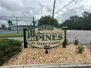 For Rent: $1,550 (2 beds, 2 baths, 860 Square Feet)