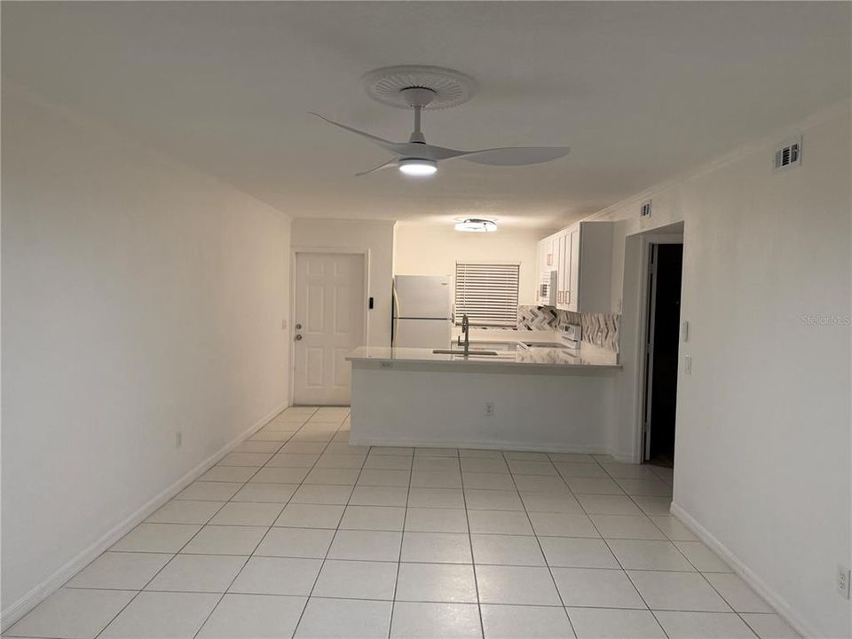 For Rent: $1,550 (2 beds, 2 baths, 860 Square Feet)