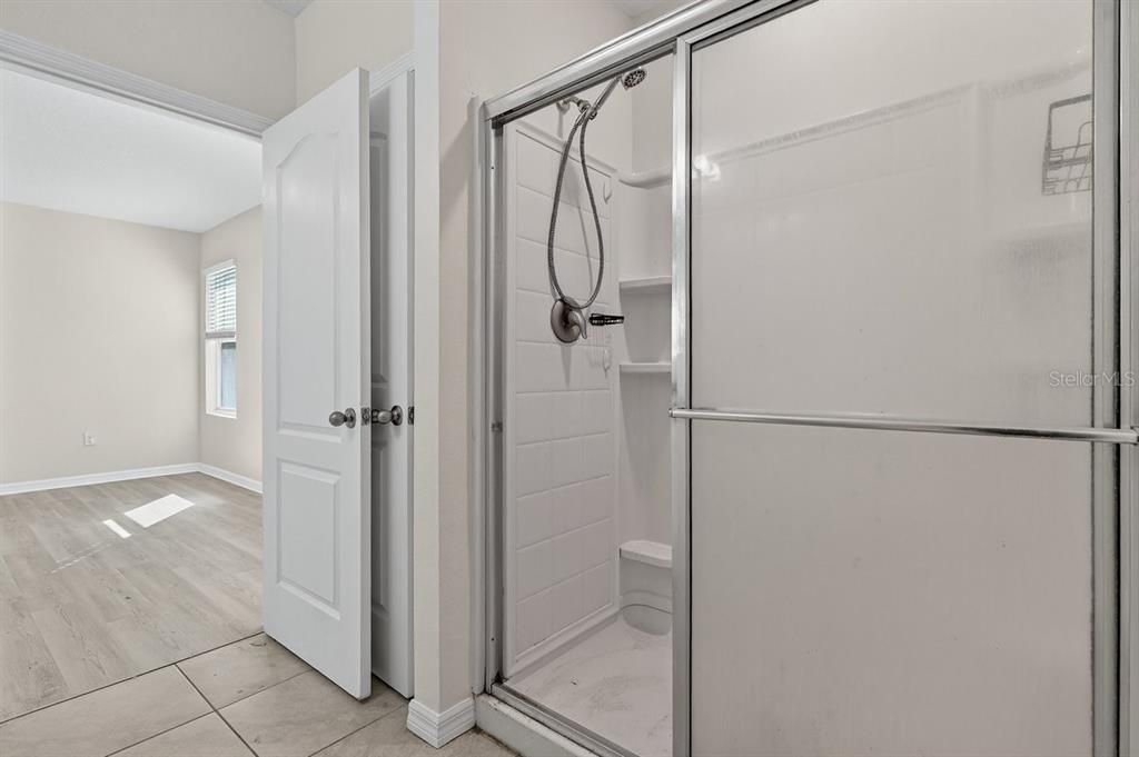 For Sale: $235,000 (3 beds, 2 baths, 1872 Square Feet)