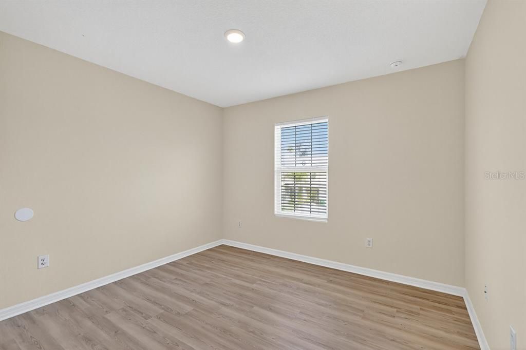 For Sale: $235,000 (3 beds, 2 baths, 1872 Square Feet)