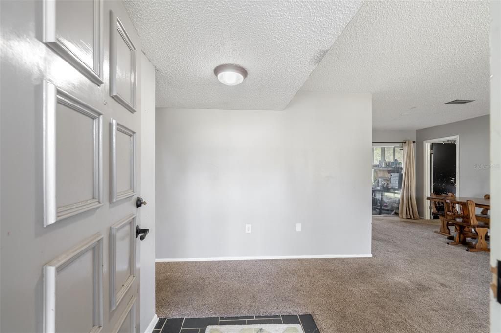 En Venta: $249,999 (3 camas, 2 baños, 1927 Pies cuadrados)