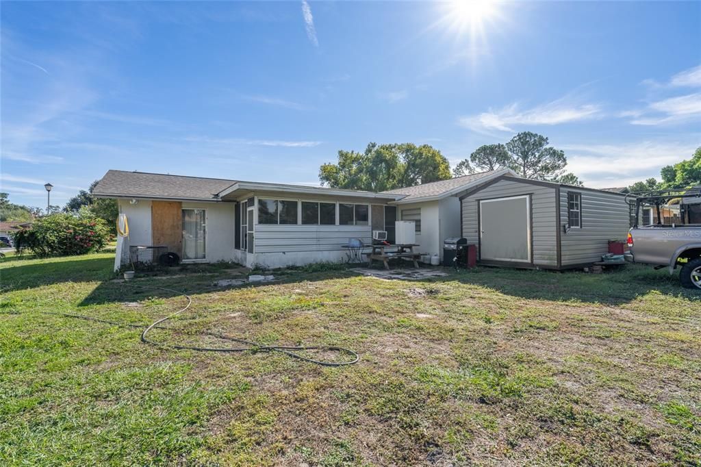 En Venta: $249,999 (3 camas, 2 baños, 1927 Pies cuadrados)