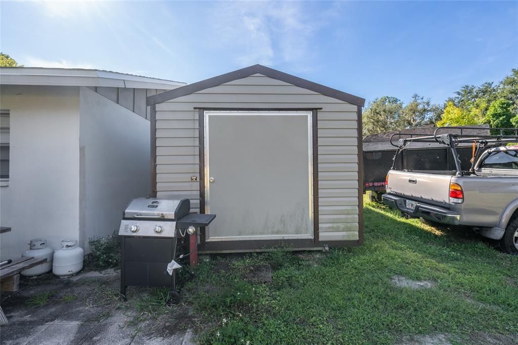 En Venta: $249,999 (3 camas, 2 baños, 1927 Pies cuadrados)