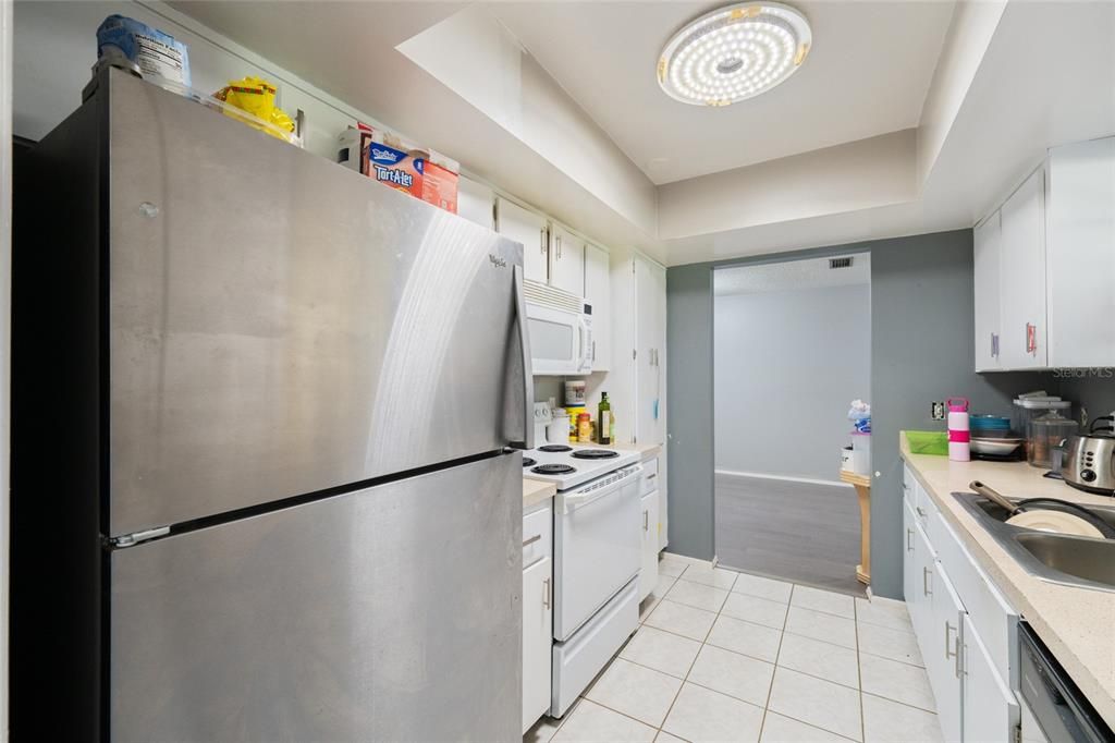 En Venta: $249,999 (3 camas, 2 baños, 1927 Pies cuadrados)