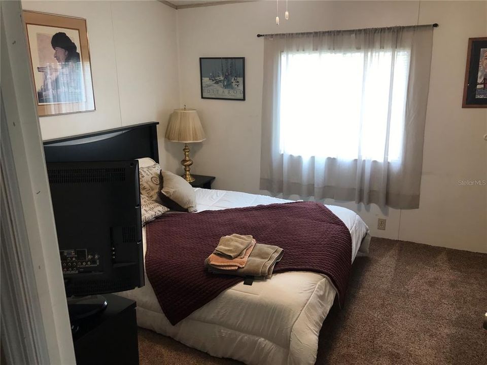 待售: $175,000 (2 贝兹, 2 浴室, 1299 平方英尺)