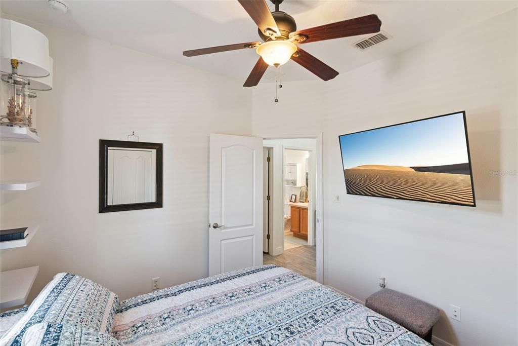 На продажу: $449,000 (4 спален, 3 ванн, 2057 Квадратных фут)