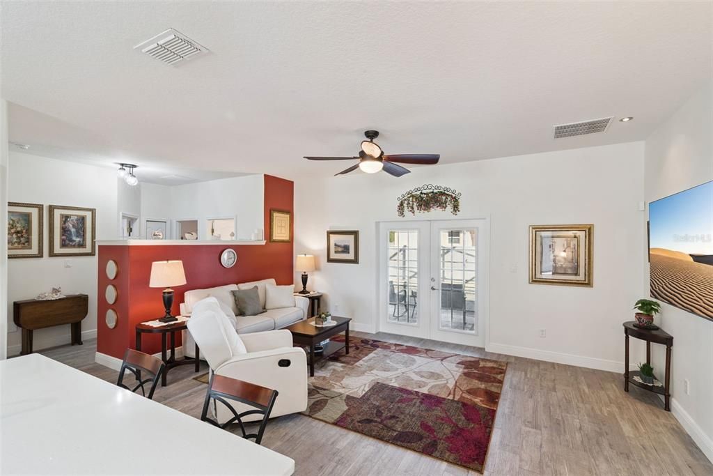 На продажу: $449,000 (4 спален, 3 ванн, 2057 Квадратных фут)