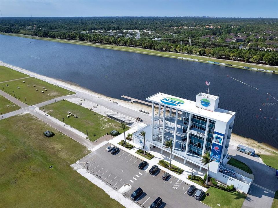 待售: $287,000 (2 贝兹, 2 浴室, 1182 平方英尺)