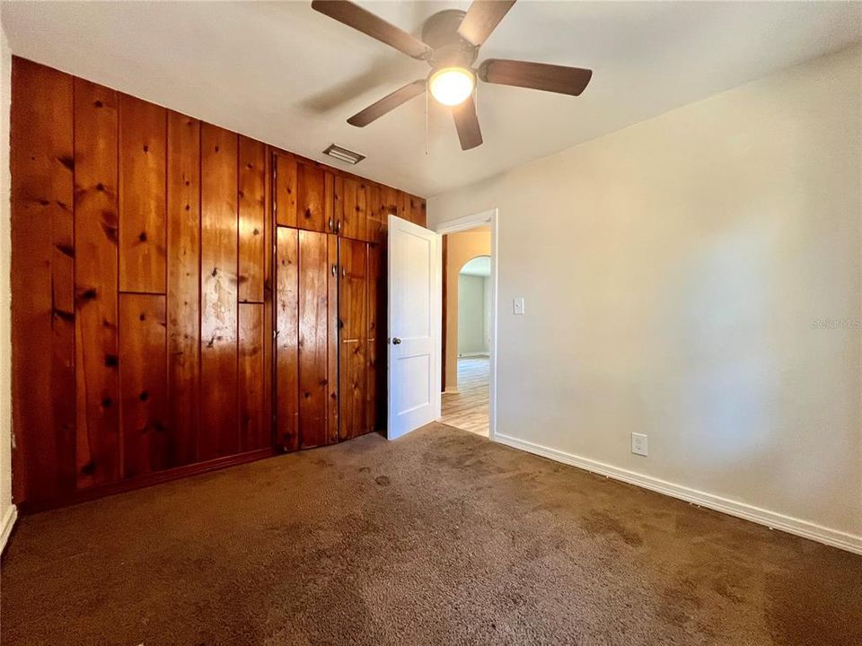 出租: $1,425 (2 贝兹, 1 浴室, 1248 平方英尺)