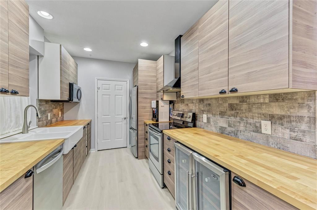 На продажу: $419,000 (3 спален, 2 ванн, 1520 Квадратных фут)