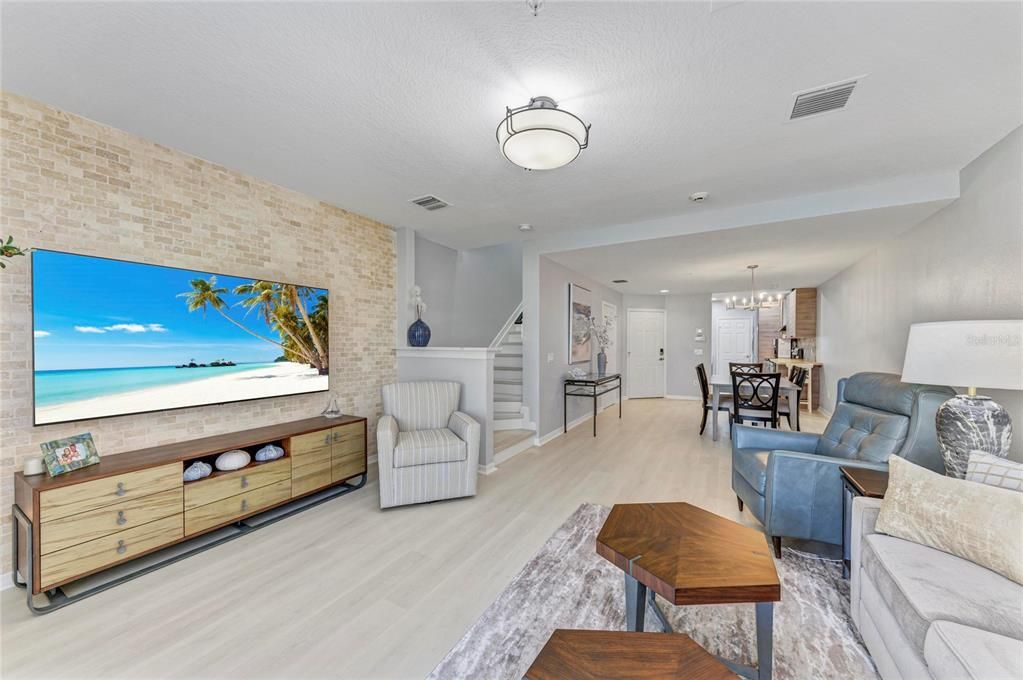 На продажу: $419,000 (3 спален, 2 ванн, 1520 Квадратных фут)