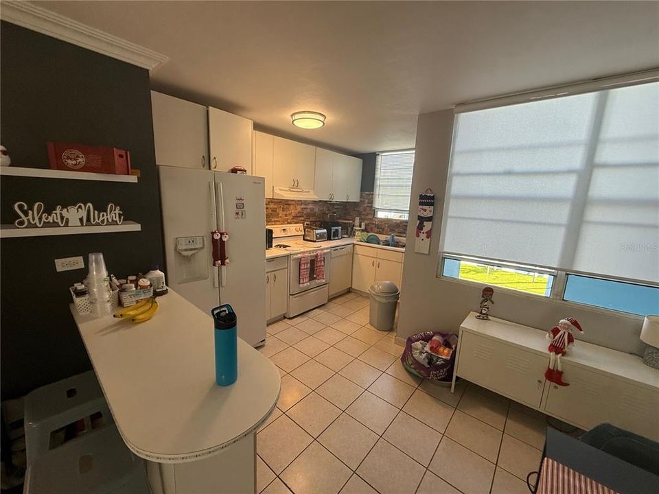 En Venta: $169,000 (3 camas, 2 baños, 1138 Pies cuadrados)