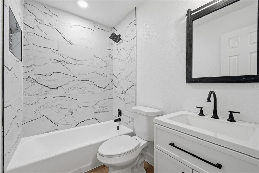 待售: $316,900 (4 贝兹, 2 浴室, 1430 平方英尺)