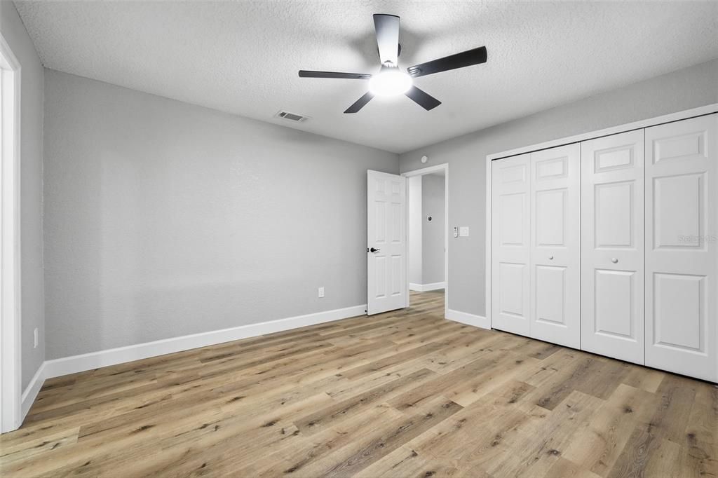 待售: $316,900 (4 贝兹, 2 浴室, 1430 平方英尺)