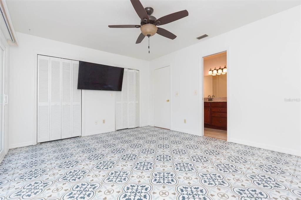 En Venta: $210,000 (2 camas, 2 baños, 1177 Pies cuadrados)