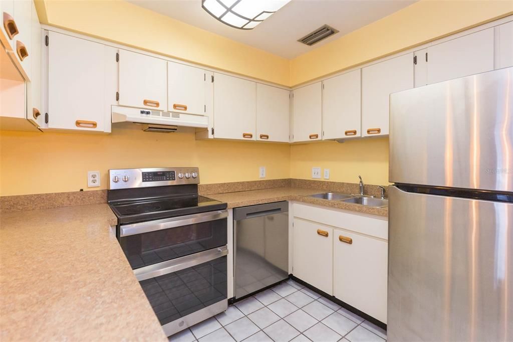 En Venta: $210,000 (2 camas, 2 baños, 1177 Pies cuadrados)