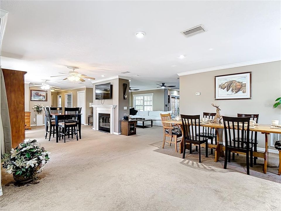 Active With Contract: $450,000 (3 beds, 1 baths, 2145 Square Feet)