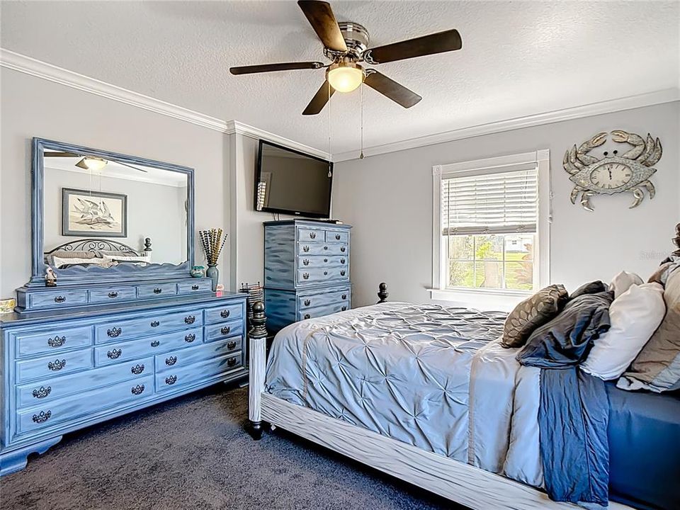 Active With Contract: $450,000 (3 beds, 1 baths, 2145 Square Feet)