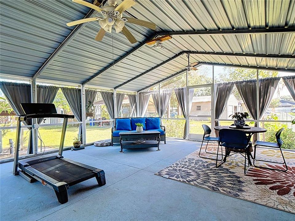 Active With Contract: $450,000 (3 beds, 1 baths, 2145 Square Feet)