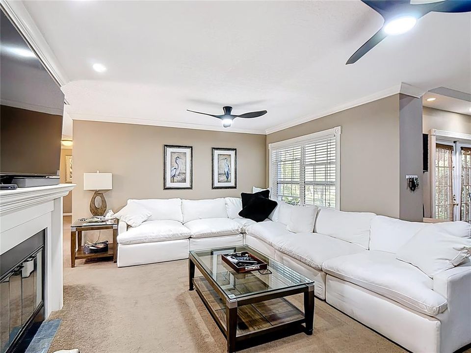 Active With Contract: $450,000 (3 beds, 1 baths, 2145 Square Feet)